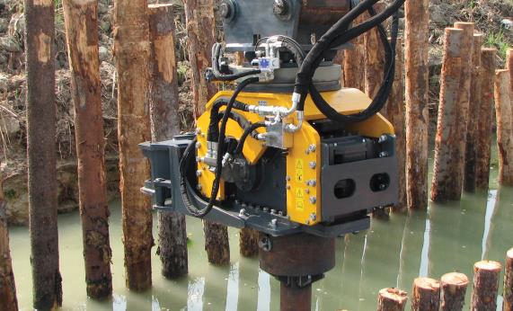 Rammgerät mit Holzzange für Maschinengewicht 10 bis 20 Tonnen